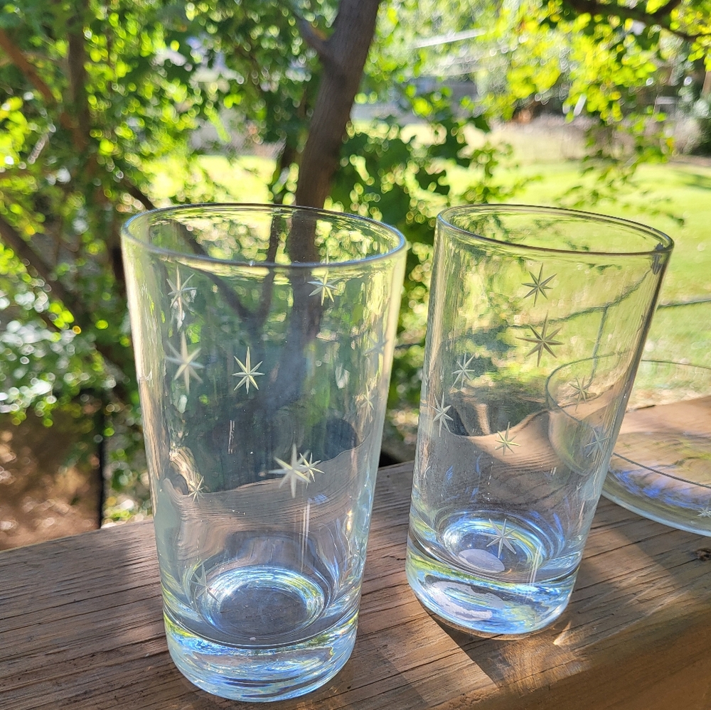 antique etched star glass snack set - Picture 2 of 3